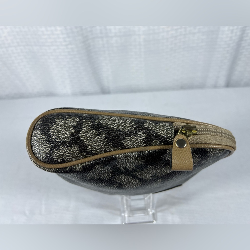 7037: Vintage Yves Saint Laurent YSL Monogram Zip Pouch Clutch - Picture 4 of 9